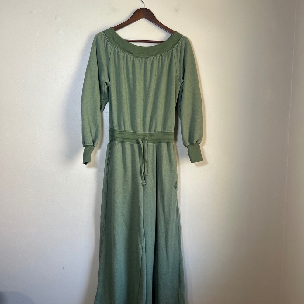 EUC FP Movement Jumpsuit Hot Shot Wide Leg Size XS Green‎ Off Shoulder Fleece